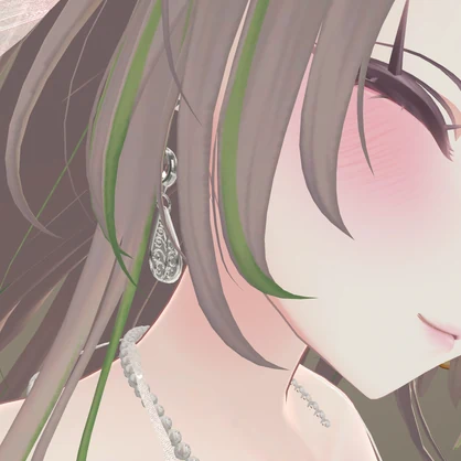 リーフ模様のピアス