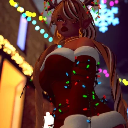 Yesenia the Latina Milf Cow (Holiday Edition)