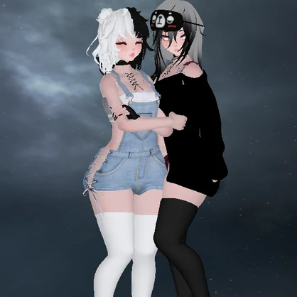 Caitlyn & Tori
