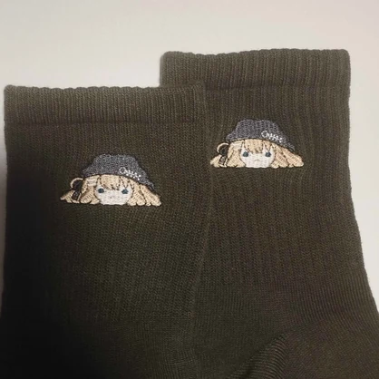 キプフェル刺繡ソックス